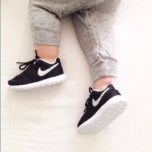 BRAND NEW with box , roshe one baby Nike’s